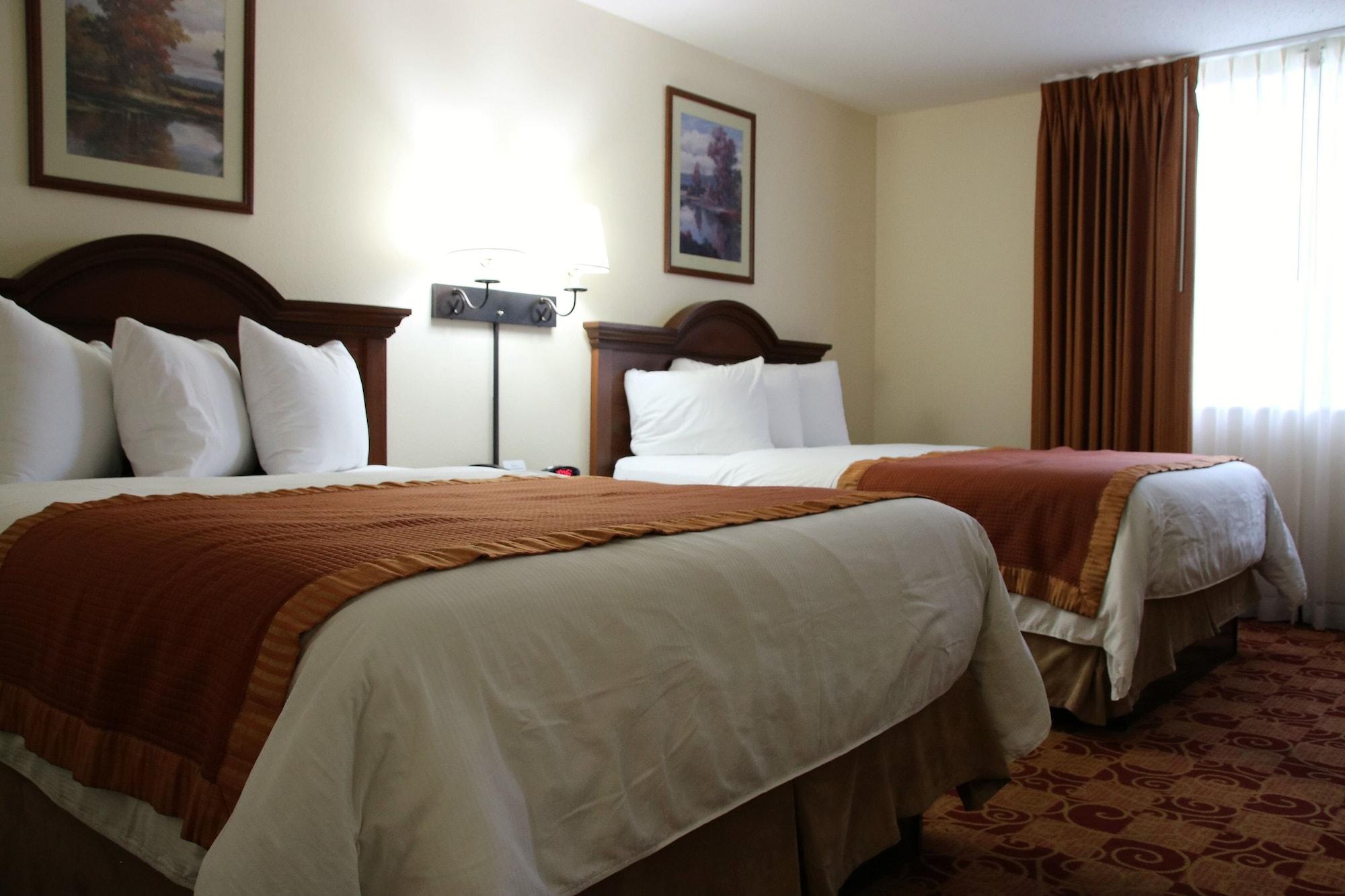 Hawthorn Suites By Wyndham Louisville East Екстериор снимка