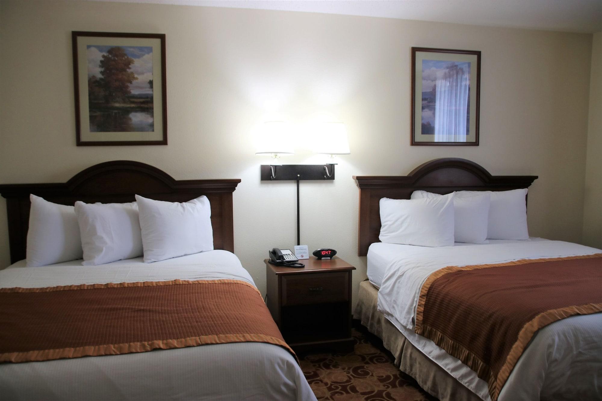 Hawthorn Suites By Wyndham Louisville East Екстериор снимка