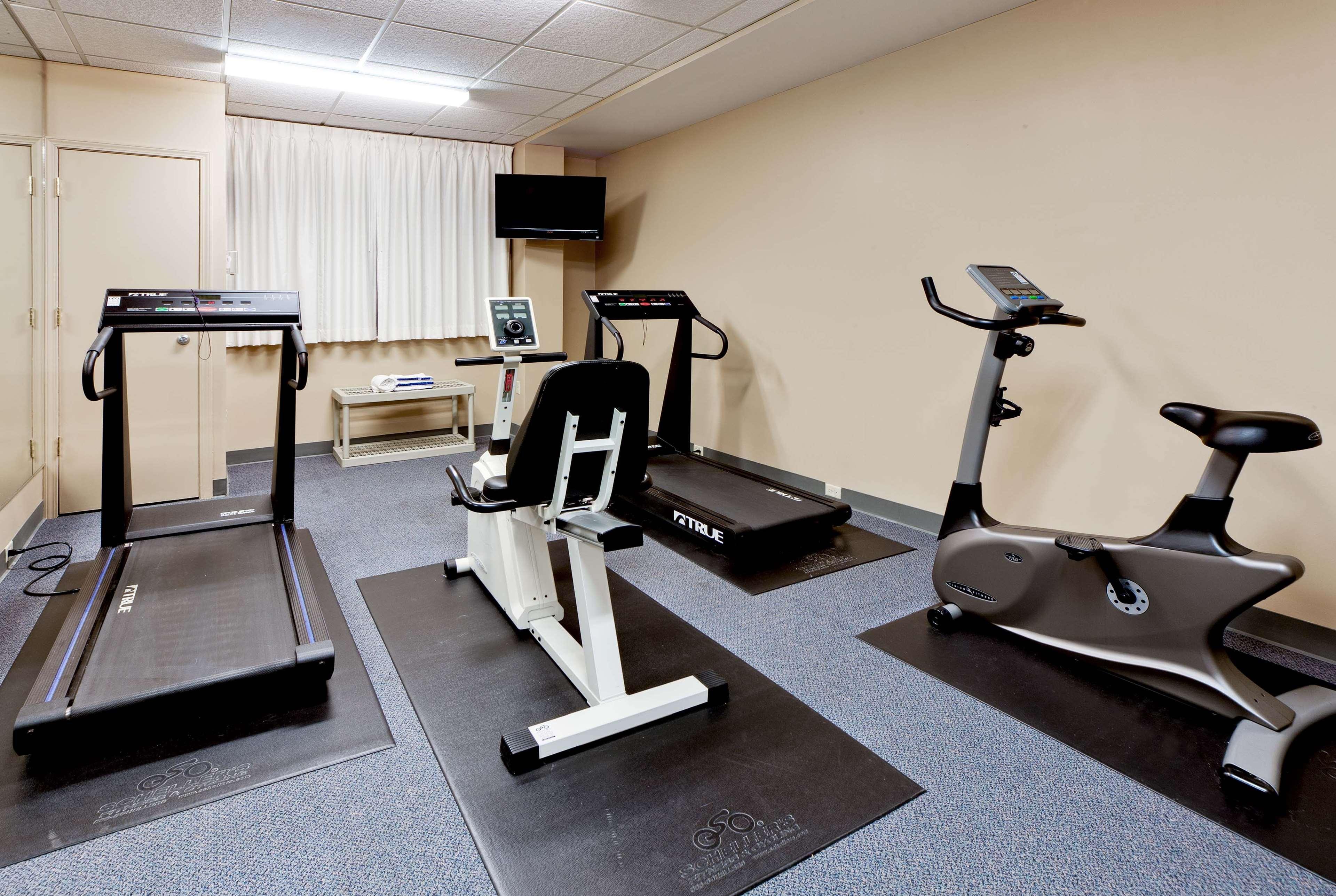 Hawthorn Suites By Wyndham Louisville East Екстериор снимка